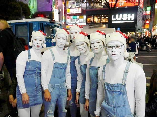 Beginilah Keseruan Perayaan Helloween Di Jepang Beserta Kostum-Kostumnya Yang Imut